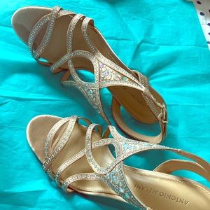 Antonio Melani Blush Satin & Crystal Sandal Size 9